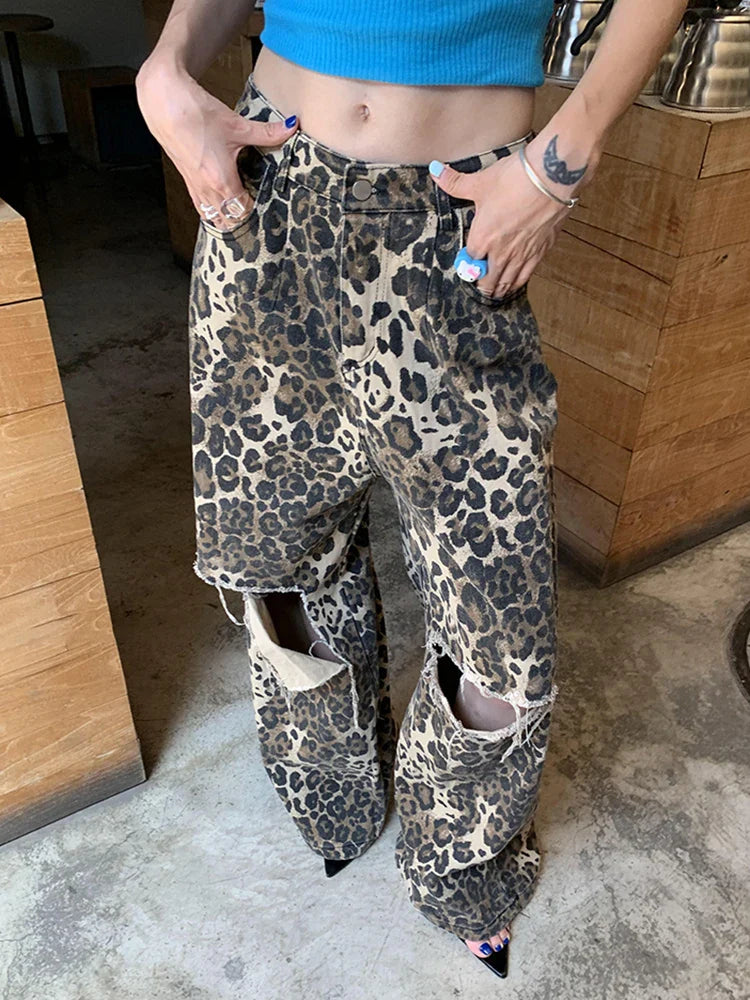 Vaqueros Anchos Con Rotos y Estampado De Leopardo