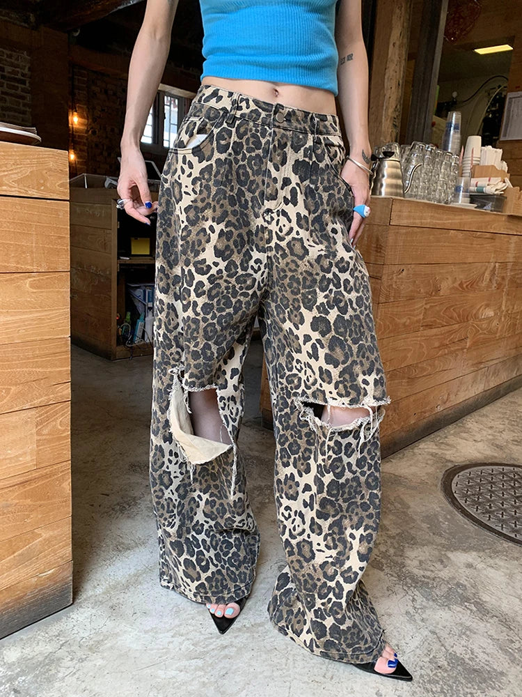 Vaqueros Anchos Con Rotos y Estampado De Leopardo